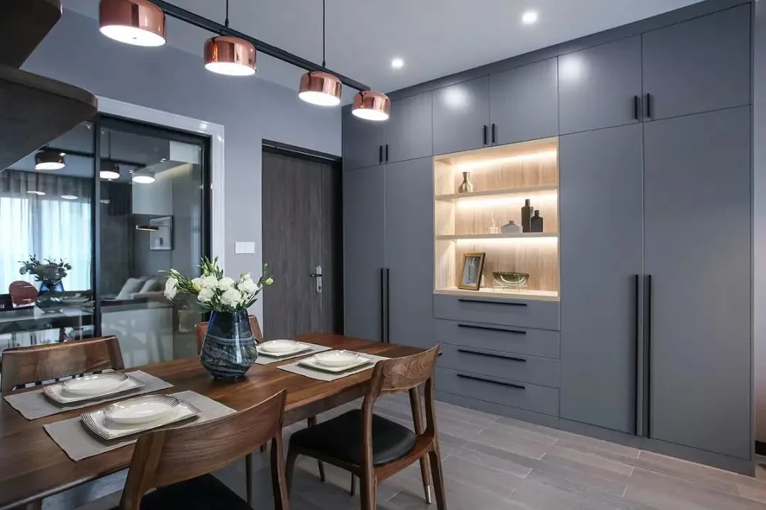 102㎡轻奢风三房，住下一家四口，刚需房的设计典范